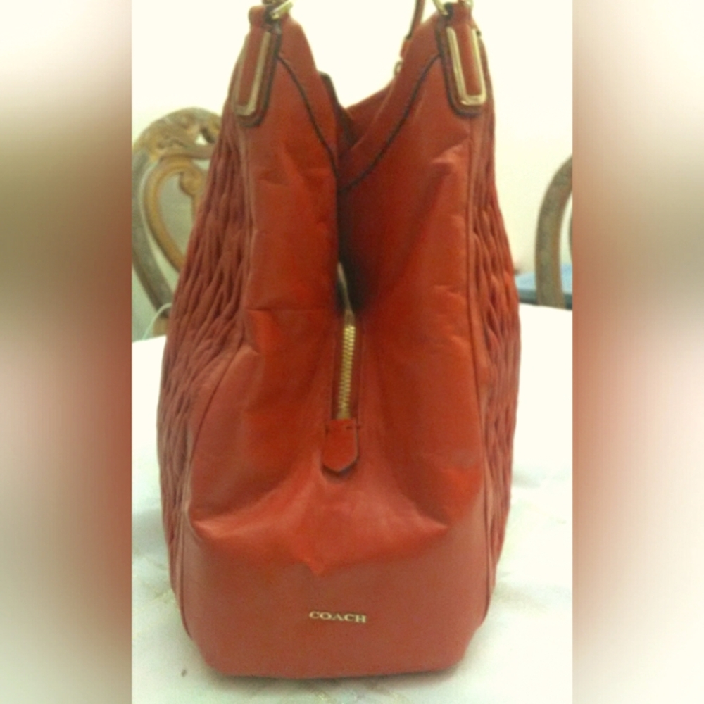 BNWOT COACH MADISON PHOEBE TWIST LEATHER (14 X 11.5 X 5.5) GIFT - Picture 13 of 16